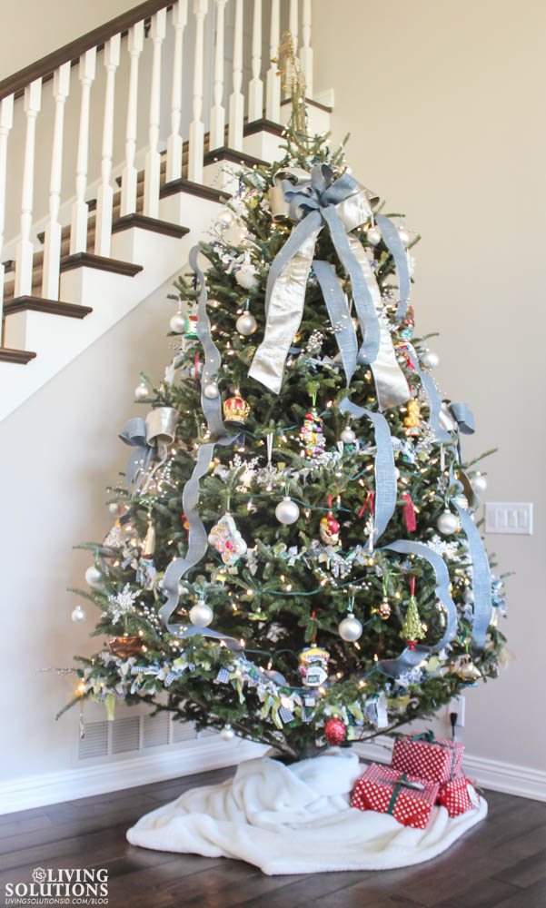 silver-and-blue-christmas-tree